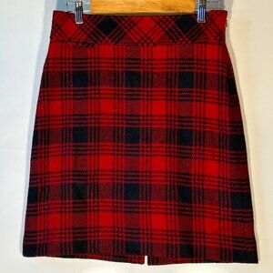 L.L.Bean SZ 6 Red & Black Wool Blend Plaid pencil skirt Career Classic Academia